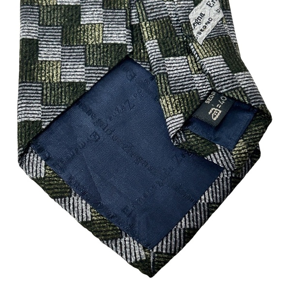 Ermenegildo Zegna Luxury Necktie Tie Vintage 100% Silk Ombre Cubed Pattern EUC - Picture 5 of 10